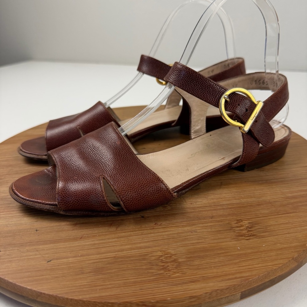 Salvatore Ferragamo Elegant Brown Leather Sandals - Picture 3 of 11
